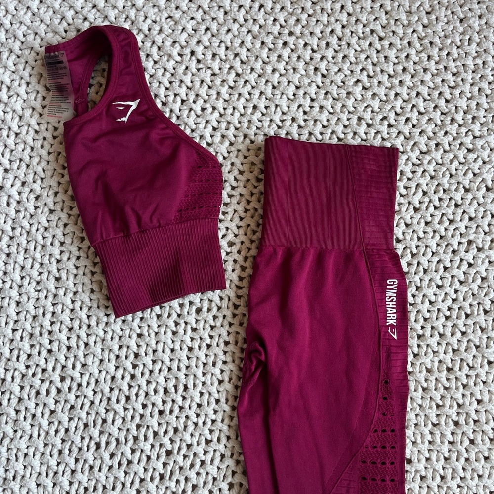 Gymshark Energy Seamless Two-Piece Set Beet Size S